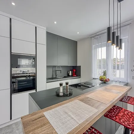 וילה Peaceful Blooming With Pool - Four Bedroom With Pool *